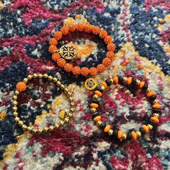 6 rustic cuff bracelets - Picture 6 of 7